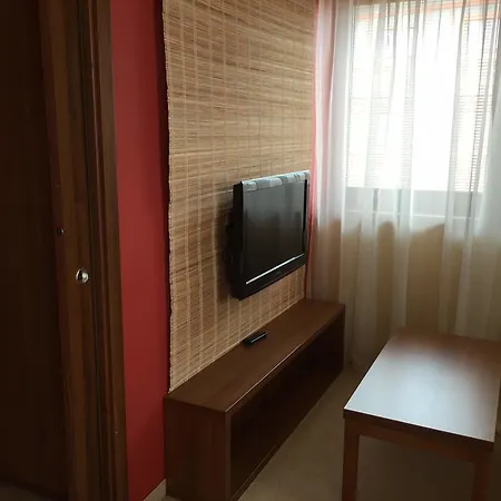 Fiona Apartment *